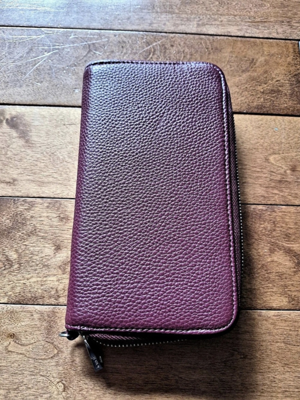 Thirty-One All About The Benjamins Burgundy Wallet